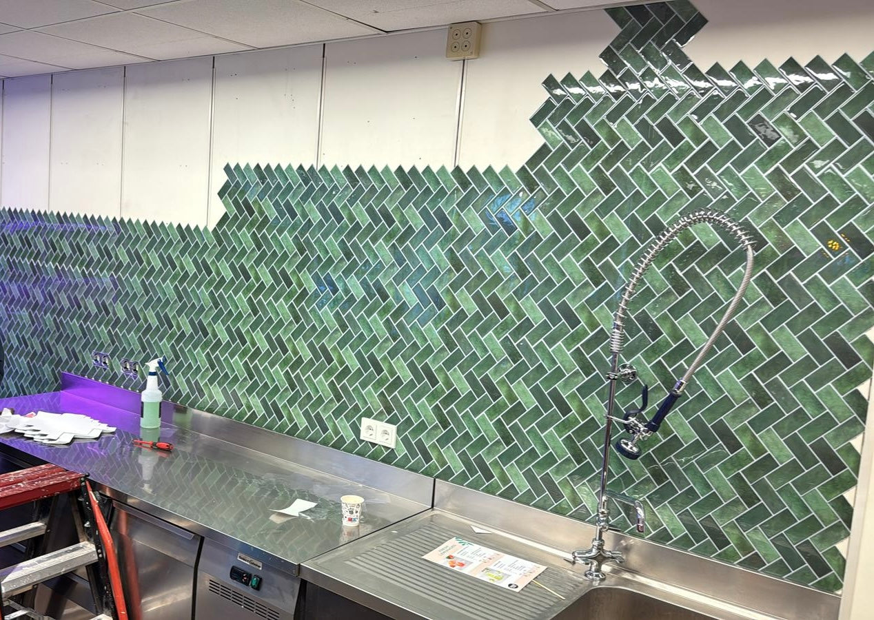 Adhesive tile Mossy green herringbone 2.3mm