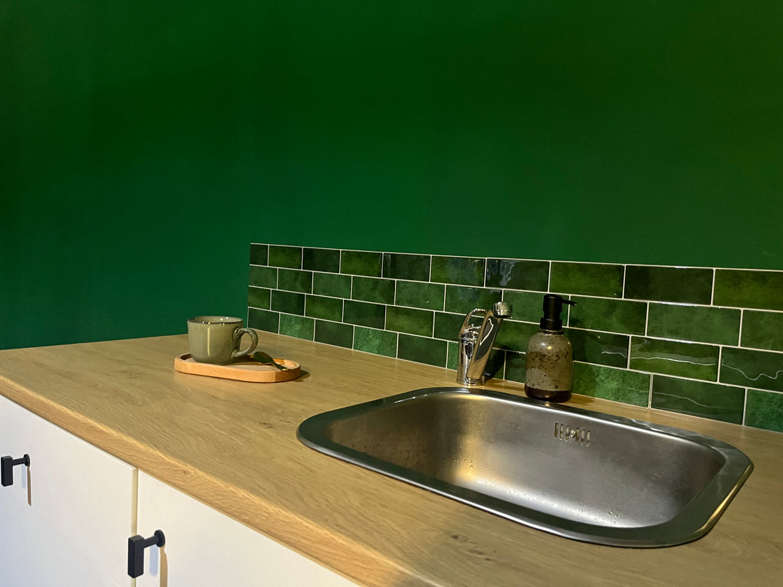 Hoe Kies Je de Perfecte Plaktegel voor Jouw Interieur?